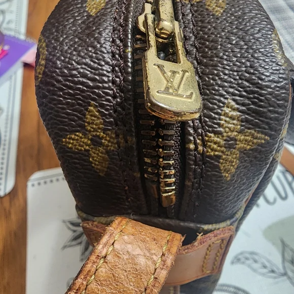 AUTHENTIC vintage(35 yrs.old) louis vuitton JEUNE FILLE MM - Picture 16 of 16